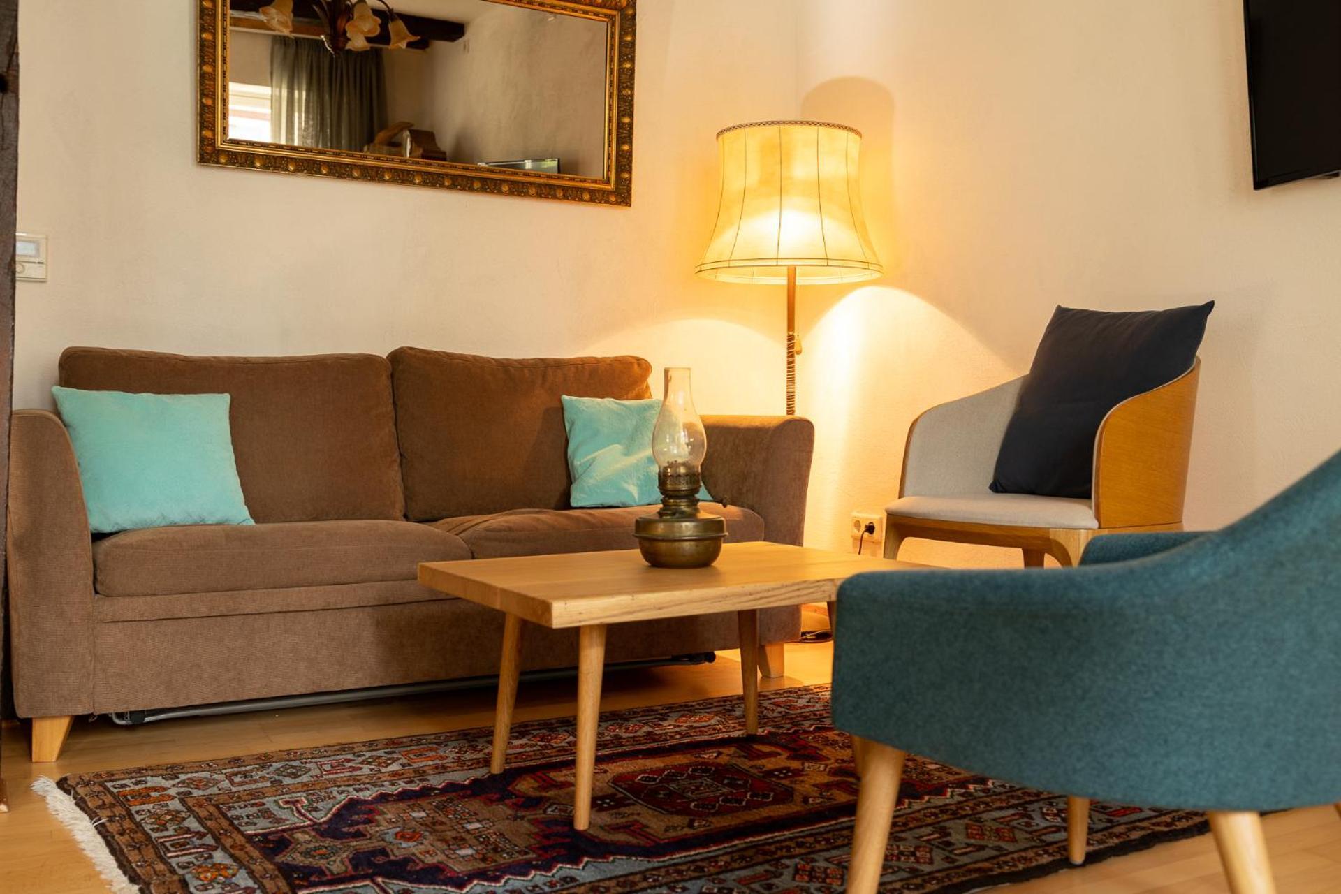Cafe Cup Apartment